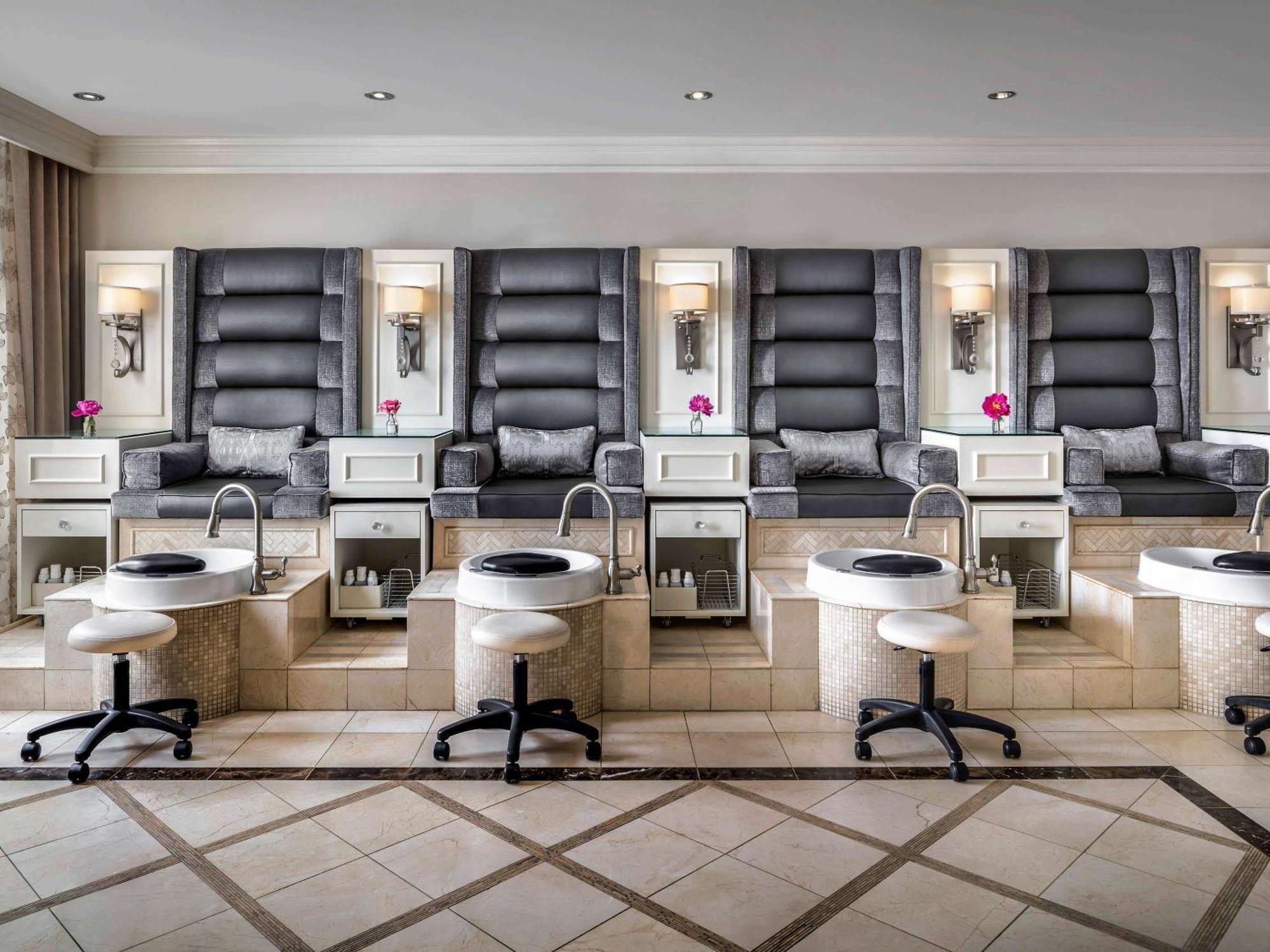 ויקטוריה Fairmont Empress Hotel מראה חיצוני תמונה The Spa at The Westin